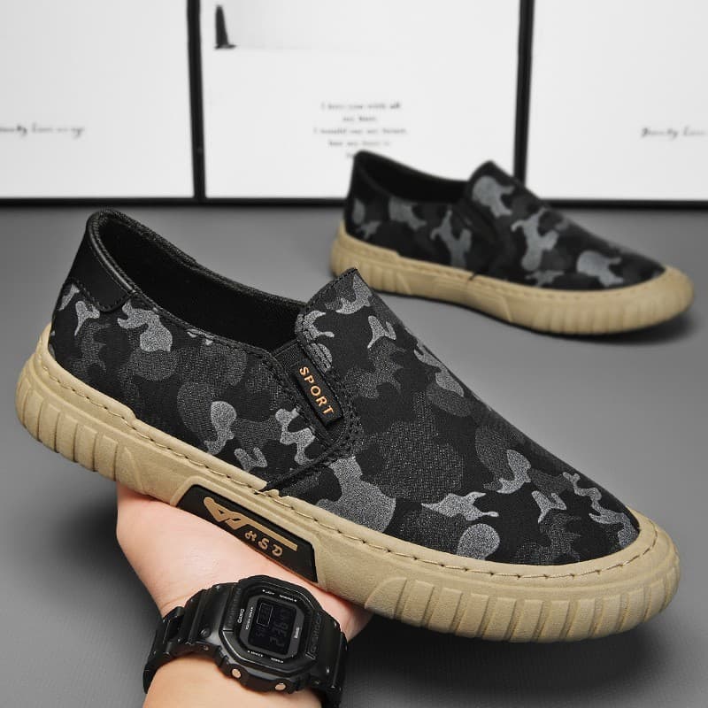 Tênis de lona camuflados masculinos, tênis esportivos respiráveis de verão, tênis slip-on, tênis casuais de tecido tipo 