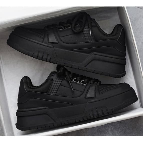 Sapatos masculinos, novos tênis brancos respiráveis de outono, design exclusivo, tênis esportivos versáteis para jovens,