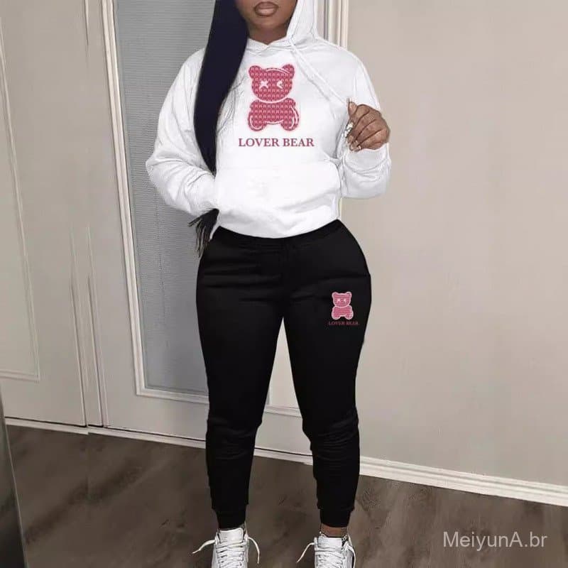 Novo conjunto feminino com moletom com capuz e calça de moletom, conjunto combinando em cores contrastantes com estampa 