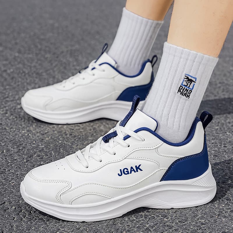 Tênis esportivo casual de couro, tamanho para exportação, repelente à água, tênis de corrida de inverno, sola macia, tên
