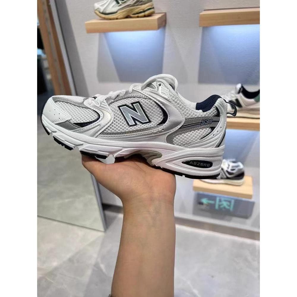 Tênis 530 branco prateado, tênis de corrida retrô para homens e mulheres, tênis esportivos casuais e respiráveis ZZPI