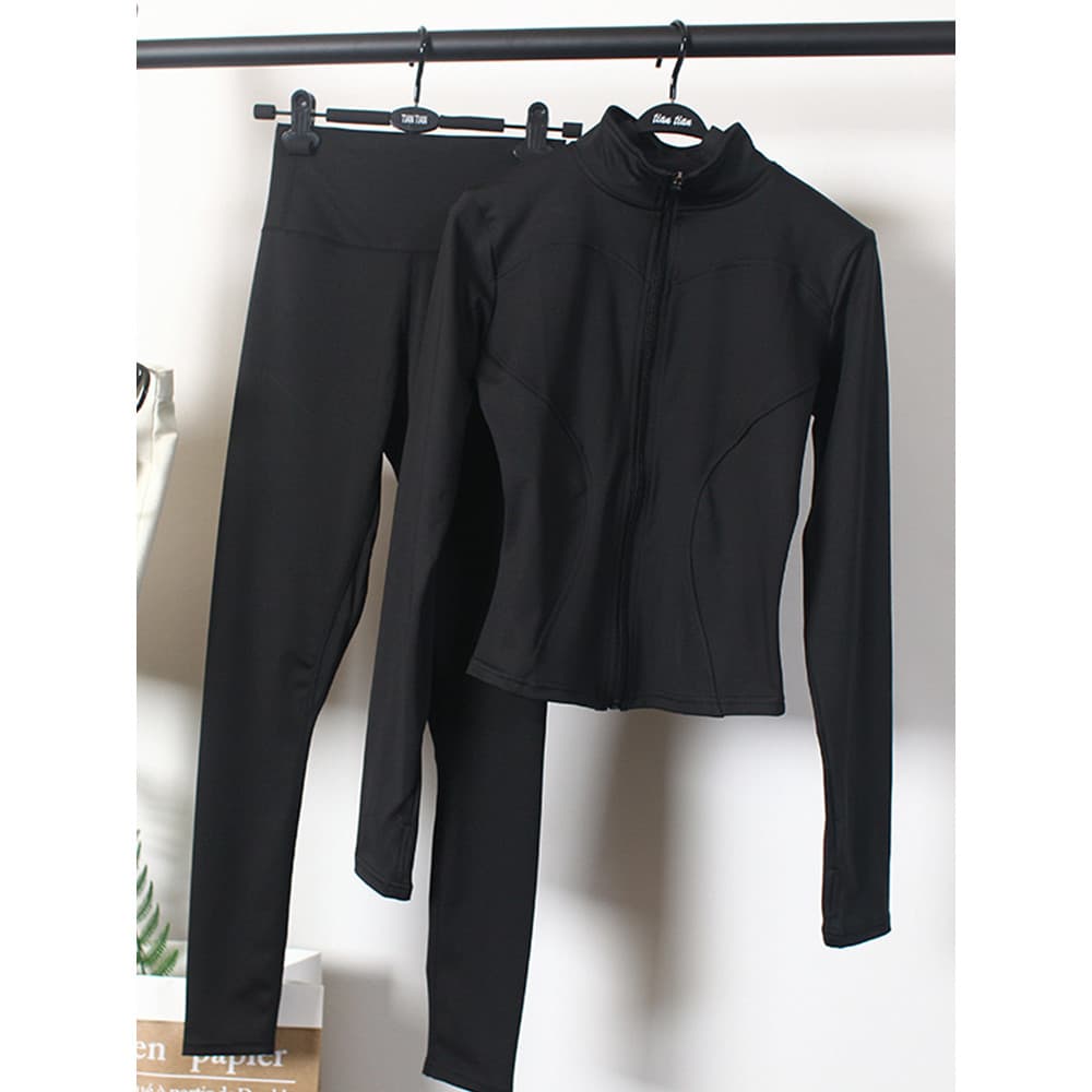 Terno esportivo feminino 2026 novo estilo primavera verão preto roupas de Fitness jaqueta magro Yoga roupas calças moda 