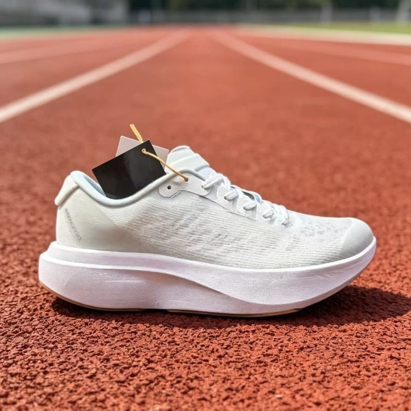 Novos tênis de corrida para maratona, ultraleves, com amortecimento, tênis esportivos profissionais para treino e pular 