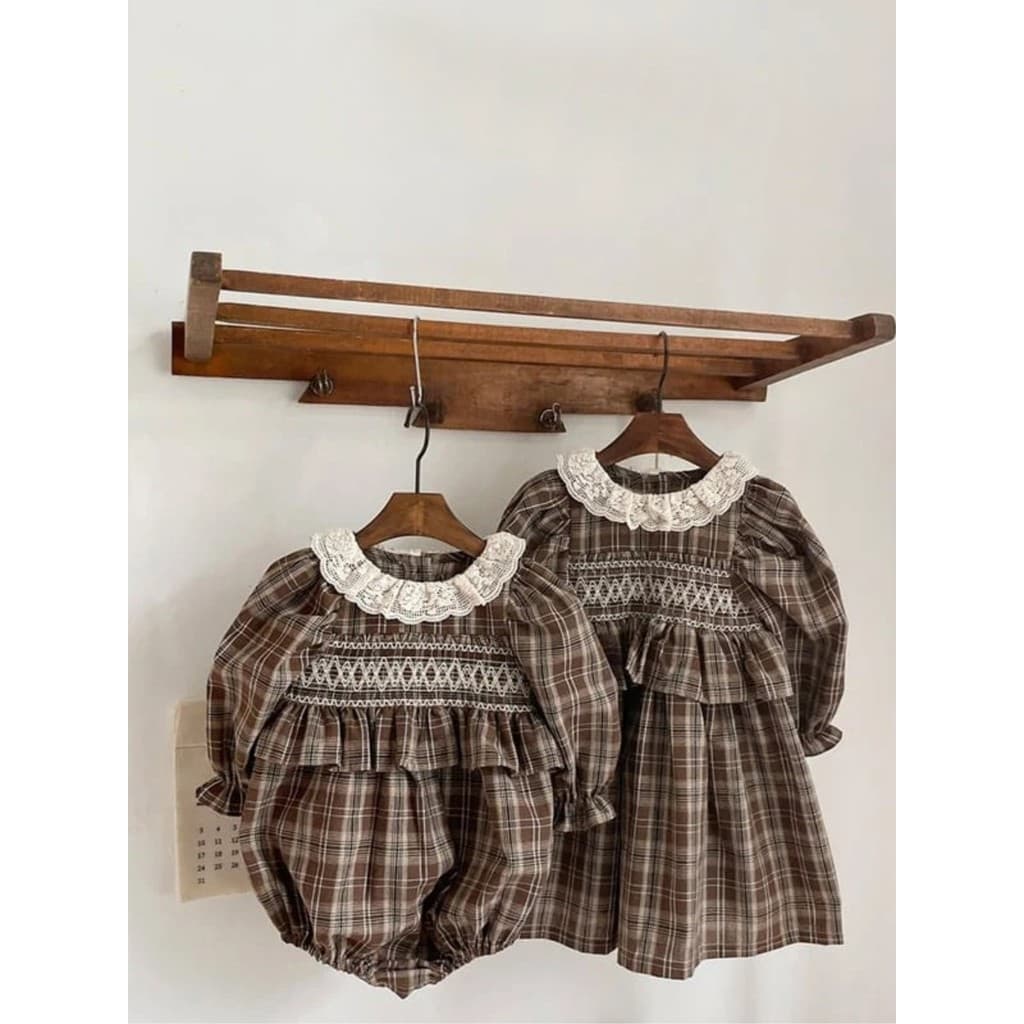 Irmã roupas de bebê menina roupas de outono estilo elegante xadrez gola de renda roupas de bebê moda vestido de manga co