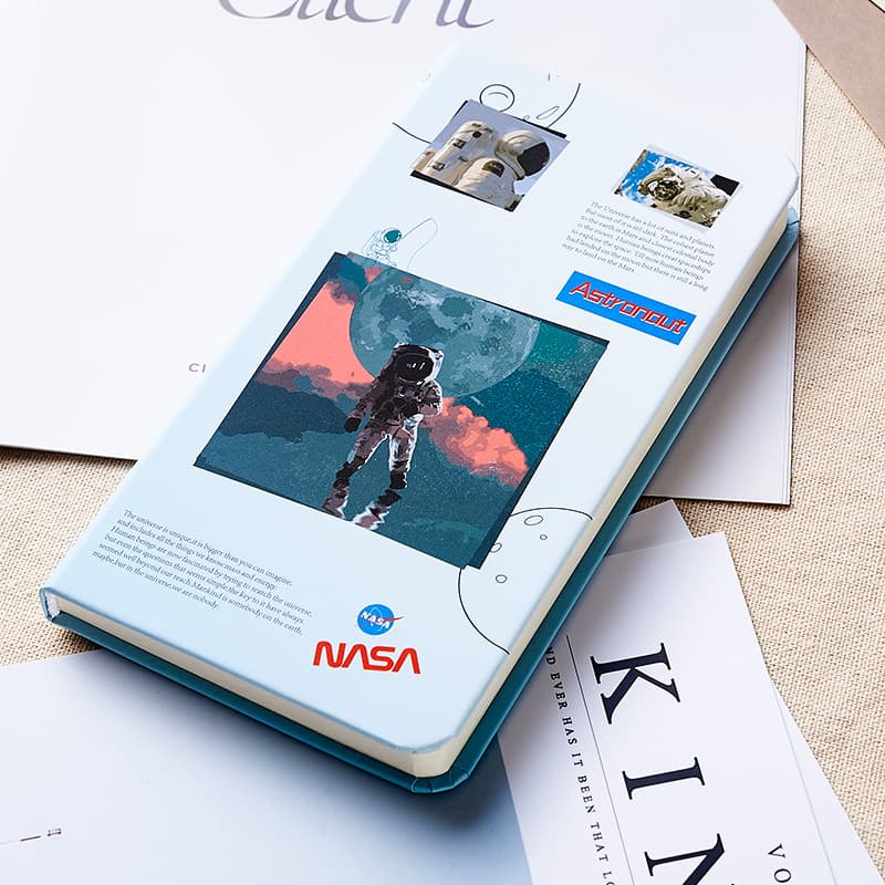 Yunhan Space Astronaut todolist Planner Notebook Diário Autodisciplina Clock-In Notebook a6 Pequeno Portátil Portátil Bo