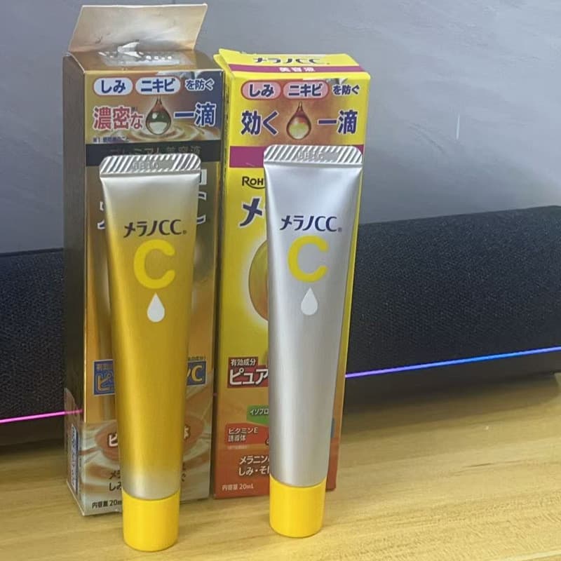 Sérum Facial com Vitamina C Melano CC 20ml, Duas Versões para Cuidado da Pele