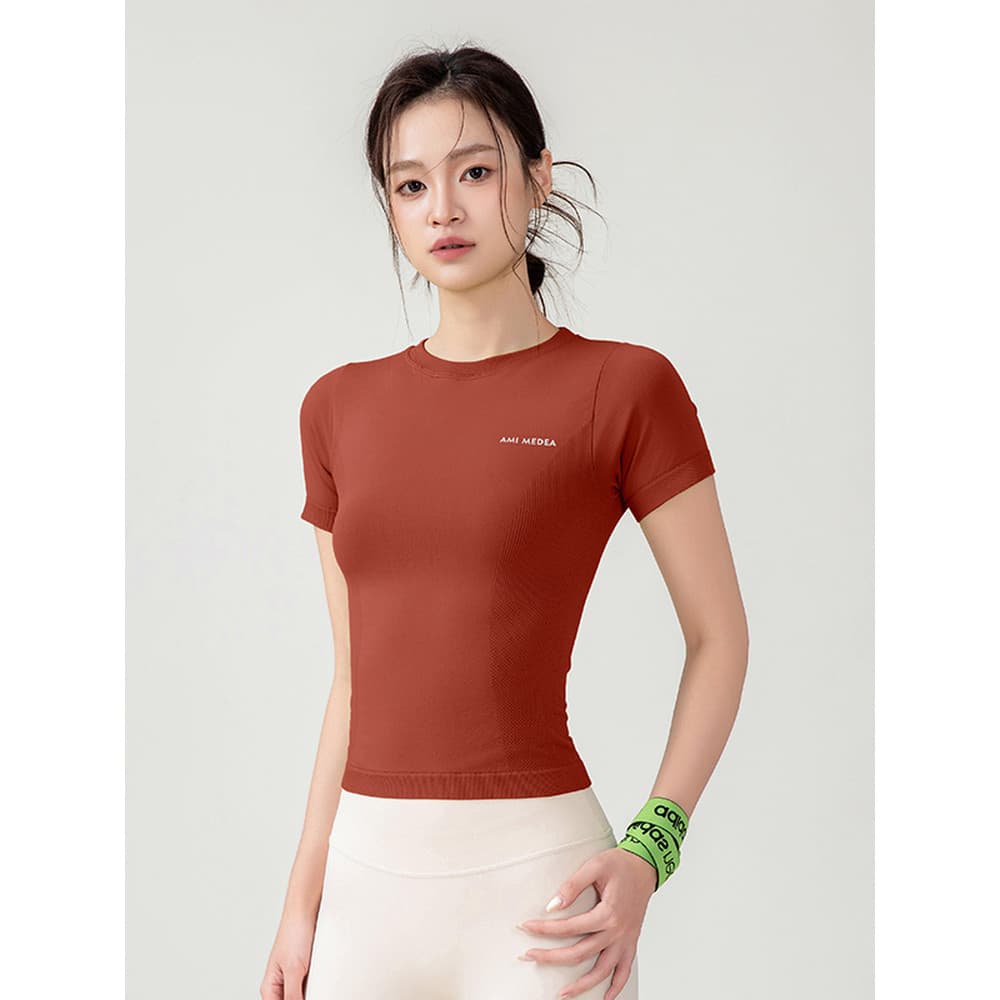 Mais fino olhar apertado roupas de Fitness feminino de manga curta verão estiramento roupas esportivas topo em torno do 