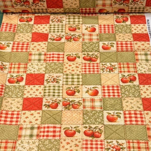 Tecido Tricoline Digital Maça Estilo Patchwork Verde Vermelho Bege Quadriculado Fabricart