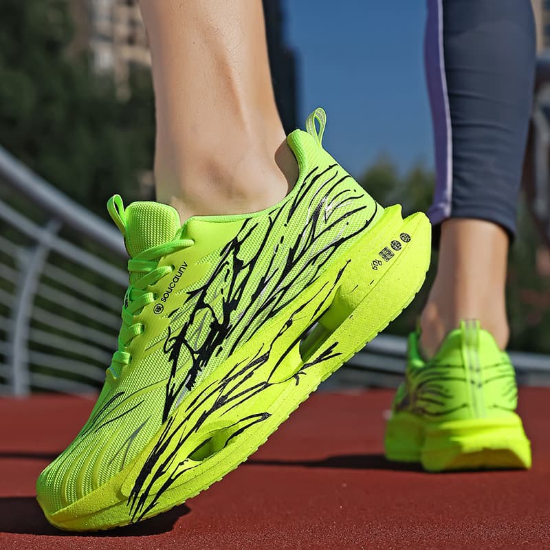 Tênis de corrida com placa de carbono e efeito luminoso para pais e filhos, tênis esportivo de rede dupla para todas as 