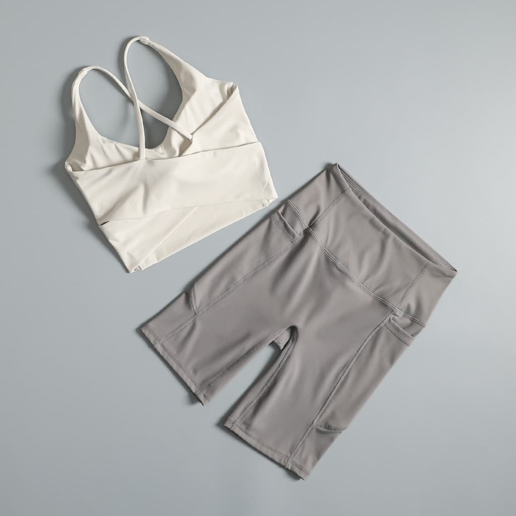 Lindas costas roupas de Yoga terno feminino verão fino-ajuste mais magro olhar Pilates treinamento Fitness roupas de sec