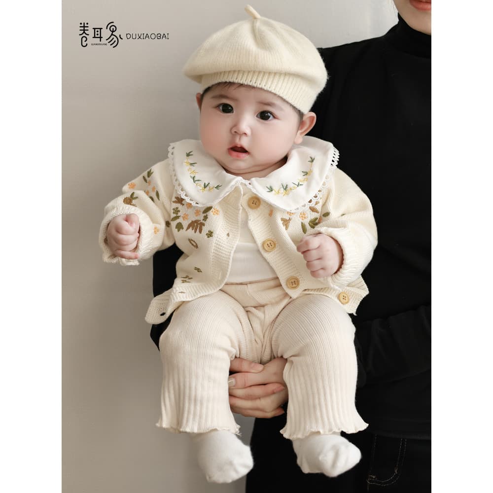 Roupas de bebê roupas de bebê 2026 roupas de outono camisola Cardigan High-End terno pequena idade mensal menina Outing 