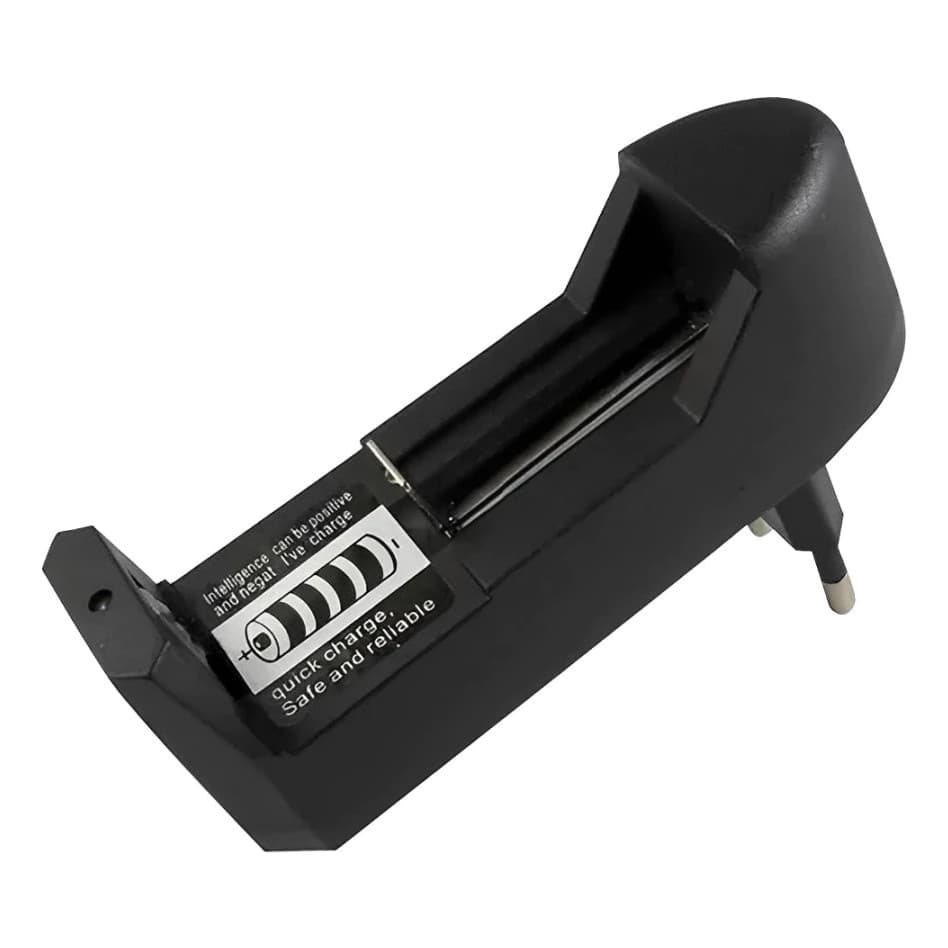 Carregador de Baterias Lítio Universal Bivolt - Rápido, Portátil e Seguro para Lanternas Táticas