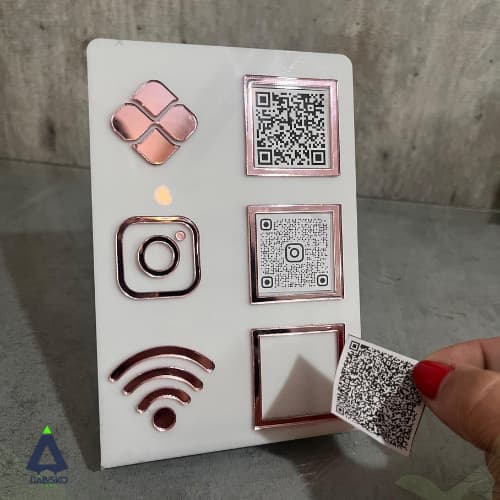 Placa Pix Acrílico 3 em 1 – QR Code Pix, Instagram e Wi-Fi