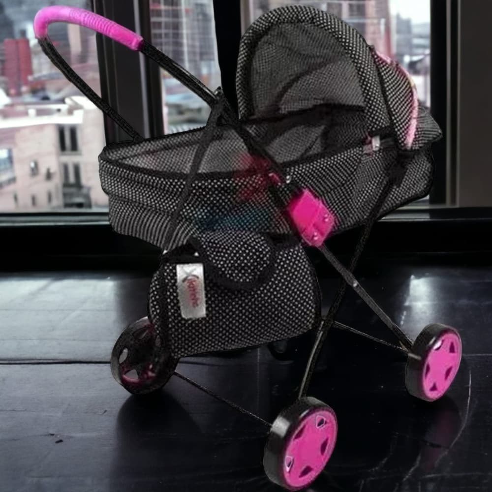 Carrinho de Boneca Bebê Reborn Xikitinha com Bolsa e Mamadeira Suíce