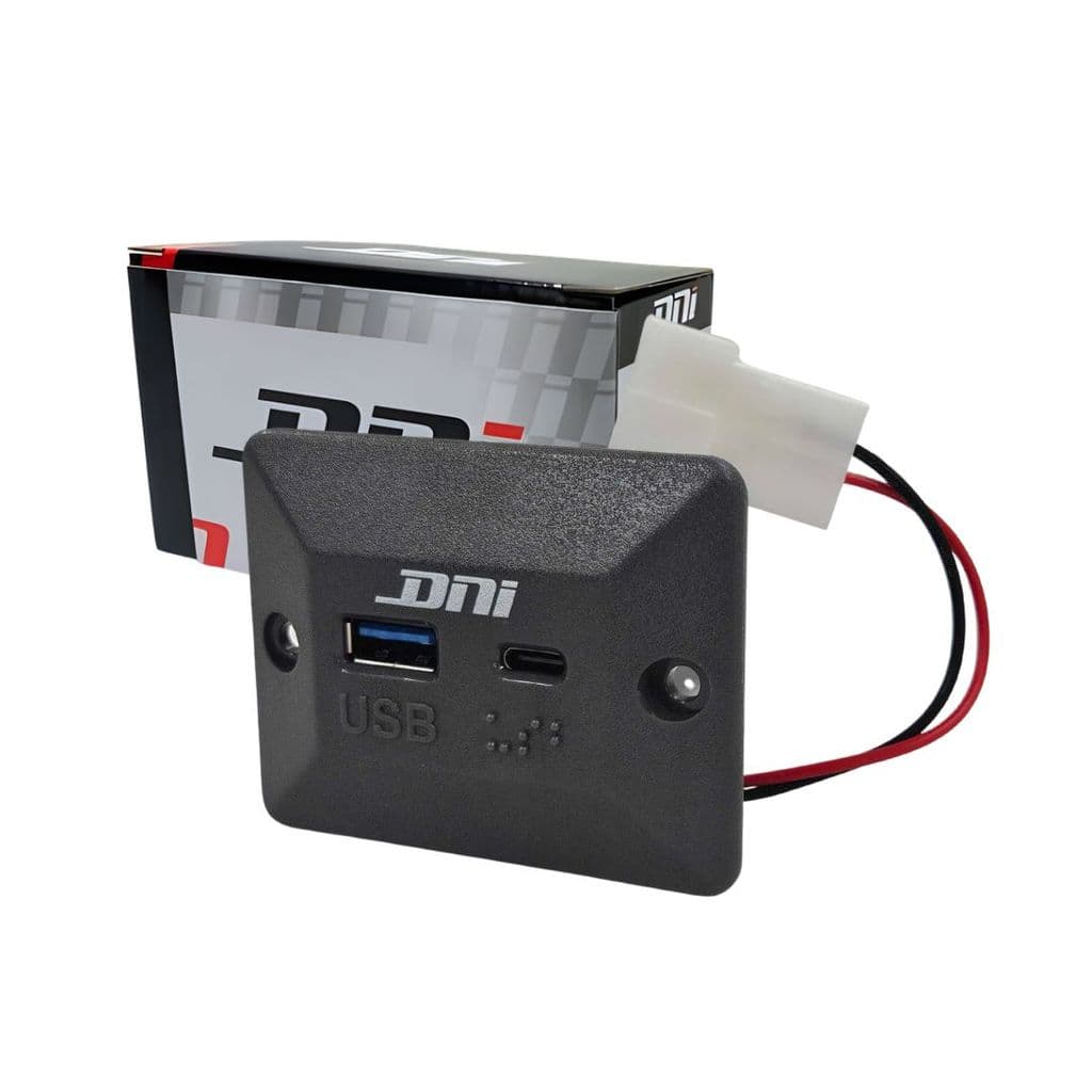 Tomada Carregador Veicular Conversor Bivolt Embutir 12/24v Saída Tipo C e USB Van Ônibus Motorhome
